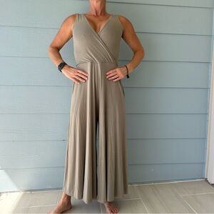 Mahina grey jumpsuit size small